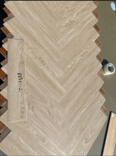 spc-beige-echt SPC Vloer Visgraat Beige 150 x 750mm