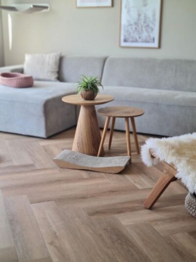 spc_lichtbruin-homestijl SPC Vloer Visgraat Lichtbruin 150 x 750mm